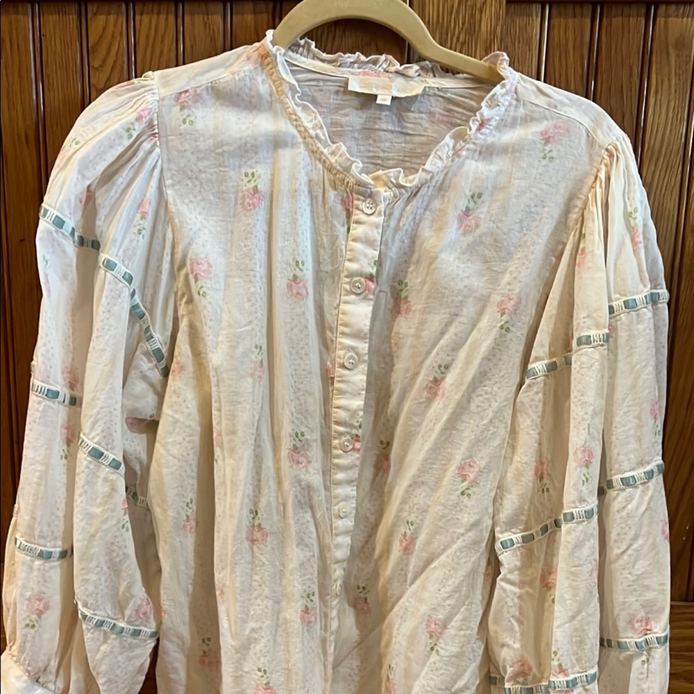 Floral Button-Up Blouse with Ruffle Trim